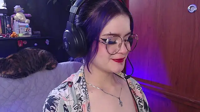 Snapshot of Raventh_ chatting on September 30, 2025, 4:23 pm Raventh online show from September 30, 2025, 4:23 pm