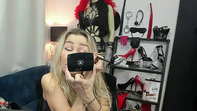 crystaLUX online show from March 10, 2026, 5:34 am