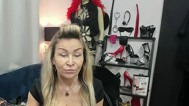 crystaLUX online show from March 23, 2026, 5:11 am