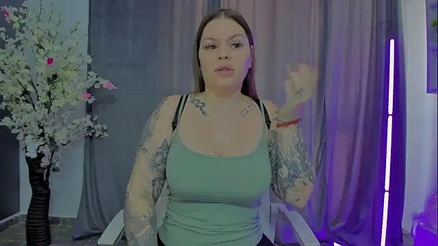 Raven Luna online show from January 6, 2025, 10:24 am