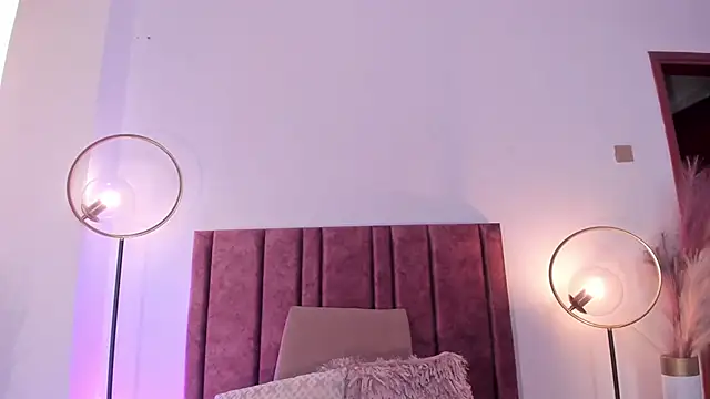 Christy Sea online show from December 3, 2024, 6:17 pm