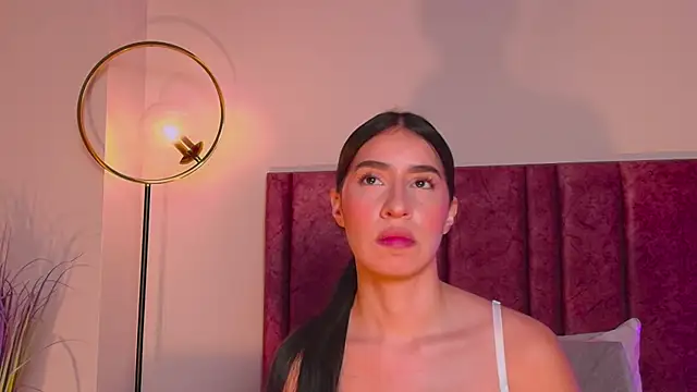 Christy Sea online show from November 13, 2025, 6:18 pm