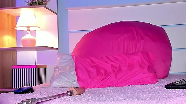 Snapshot of alicialittle chatting on March 10, 2025, 8:23 pm alicialittle online show from March 10, 2025, 8:23 pm