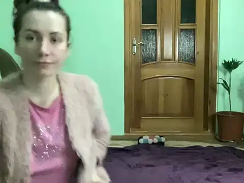 AngelTough20 online show from November 17, 2025, 11:43 pm