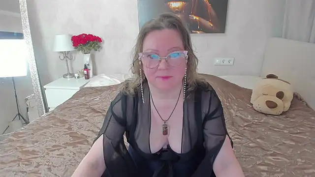 katysako online show from February 12, 2026, 11:55 pm