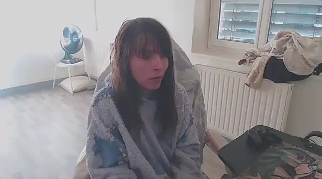 missthon0 online show from December 15, 2024, 11:45 am