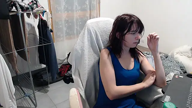 missthon0 online show from November 6, 2025, 10:27 am