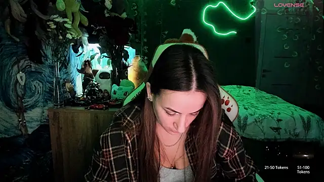 Selbi Paine online show from April 9, 2026, 11:32 pm