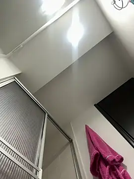 KallyMyller1 online show from February 7, 2026, 11:52 pm