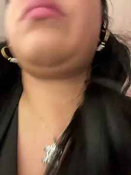 KallyMyller1 online show from April 15, 2026, 7:32 pm