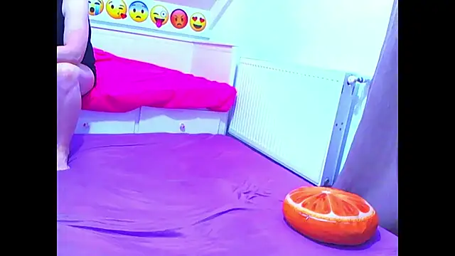 evehotty online show from April 13, 2026, 2:00 pm