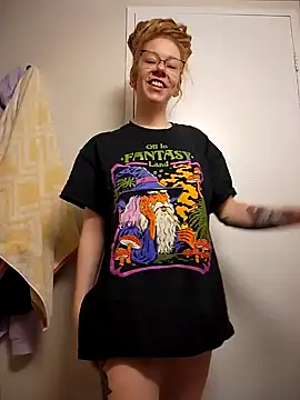 LucidLucy online show from December 22, 2024, 1:00 pm