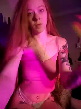 LucidLucy online show from January 8, 2025, 11:32 am