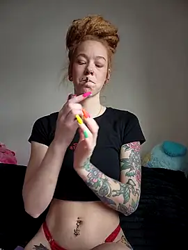 LucidLucy online show from February 26, 2026, 5:01 pm