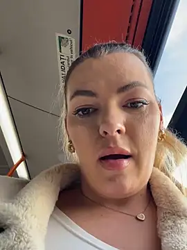 Dirtyfeelin online show from March 2, 2025, 2:21 pm