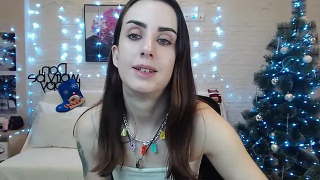 FranceskoJones online show from December 18, 2024, 3:15 am