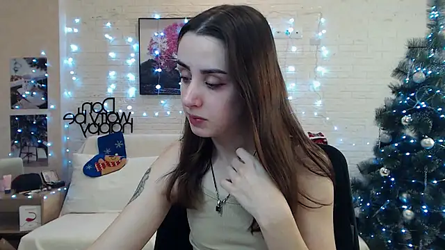 FranceskoJones online show from December 19, 2024, 9:06 pm