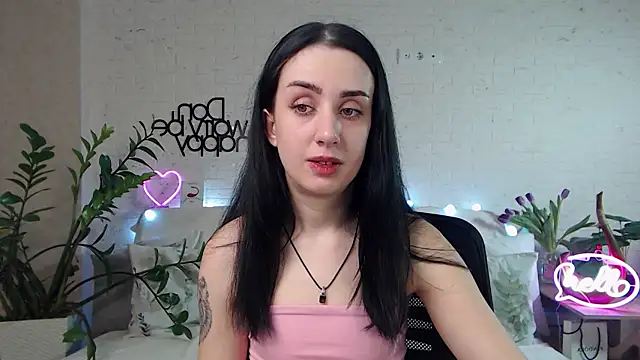 FranceskoJones online show from February 13, 2025, 8:45 pm