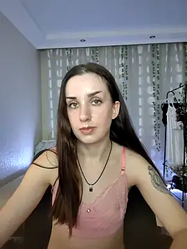 FranceskoJones online show from September 9, 2025, 4:06 pm