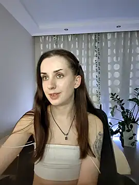 FranceskoJones online show from September 18, 2025, 5:04 pm