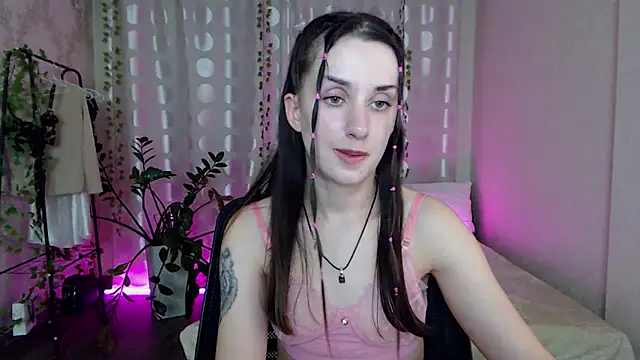 FranceskoJones online show from September 19, 2025, 4:51 pm