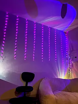 thebrattygoddess online show from October 16, 2025, 10:27 am