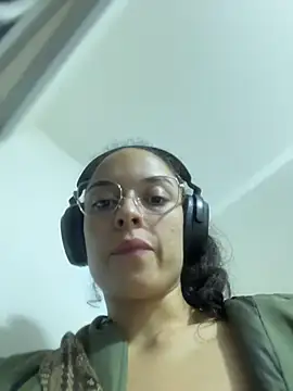 afroditaP  online show from October 29, 2025, 9:38 pm