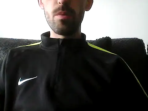 Snapshot of juju156111 chatting on February 15, 2026, 9:30 am juju156111 online show from February 15, 2026, 9:30 am