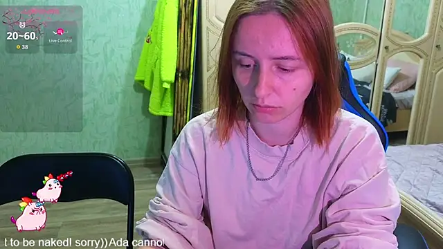 DanaMartina online show from October 5, 2025, 3:10 pm