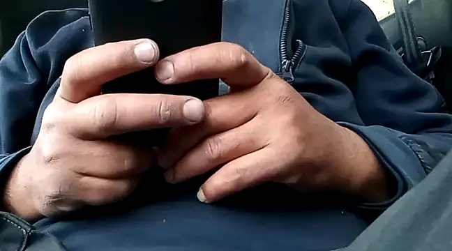 totino975 online show from February 26, 2025, 3:52 pm