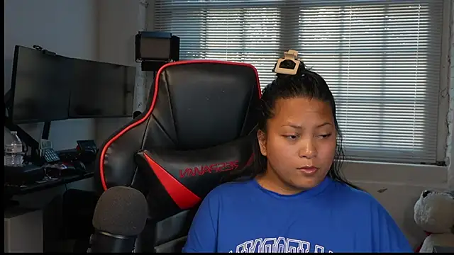 Bubbleliyah online show from March 31, 2026, 11:54 am