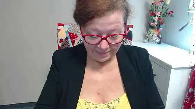 Adelewildx online show from December 4, 2024, 4:32 am