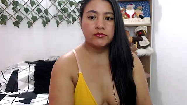 Snapshot of BellaBellosinia chatting on December 21, 2024, 2:52 am BellaBellosinia online show from December 21, 2024, 2:52 am