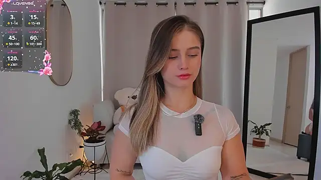 Snapshot of roxie_gates_ chatting on September 27, 2025, 4:34 pm roxie gates online show from September 27, 2025, 4:34 pm