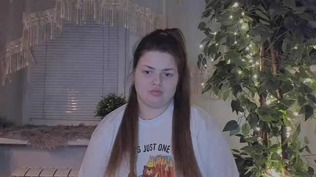 Snapshot of Eva_Shameless chatting on January 12, 2025, 3:57 pm Eva Shameless online show from January 12, 2025, 3:57 pm