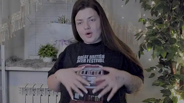 Snapshot of Eva_Shameless chatting on January 17, 2025, 5:19 pm Eva Shameless online show from January 17, 2025, 5:19 pm