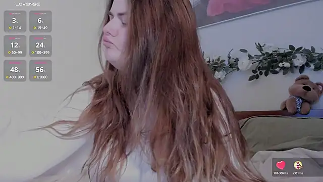 Snapshot of Eva_Shameless chatting on October 24, 2025, 2:46 pm Eva Shameless online show from October 24, 2025, 2:46 pm