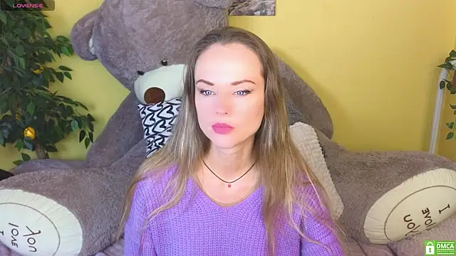 SuchArt  online show from February 12, 2025, 3:27 pm