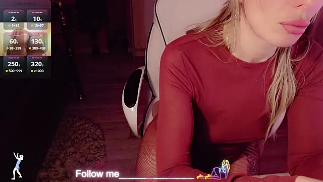 AnnieGOld  online show from April 21, 2026, 1:42 am