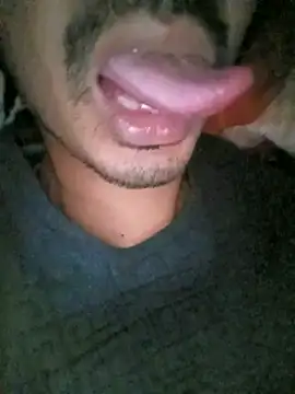 dreamtoungelick69 online show from January 13, 2026, 5:07 pm