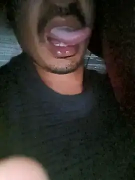 dreamtoungelick69 online show from March 4, 2026, 9:54 pm