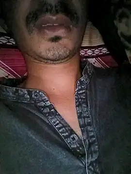 dreamtoungelick69 online show from April 1, 2026, 11:33 am