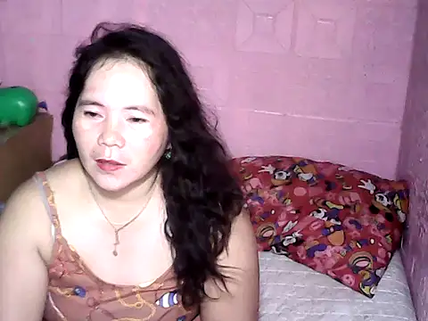 hotpusie 4u online show from September 23, 2025, 12:46 am