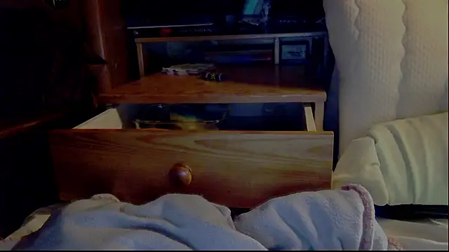 FireFox Feel online show from December 6, 2024, 2:24 am