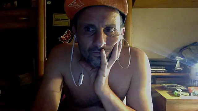 FireFox Feel online show from December 8, 2024, 2:49 am