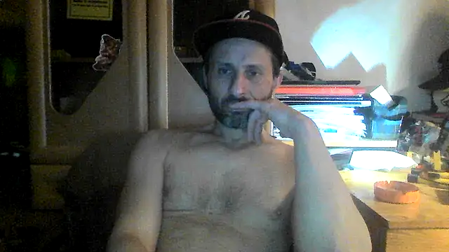 FireFox Feel online show from March 8, 2025, 6:37 pm