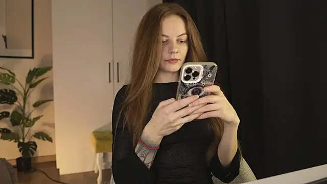 LadyInBad online show from October 16, 2025, 6:42 pm