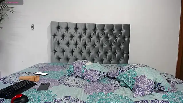 Snapshot of ashley_morgan_18 chatting on February 14, 2025, 5:19 am ashley morgan 18 online show from February 14, 2025, 5:19 am