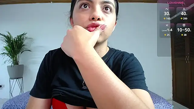 Snapshot of ashley_morgan_18 chatting on February 17, 2025, 3:36 am ashley morgan 18 online show from February 17, 2025, 3:36 am