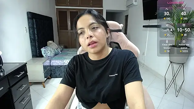 Snapshot of ashley_morgan_18 chatting on March 9, 2025, 3:54 am ashley morgan 18 online show from March 9, 2025, 3:54 am